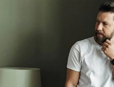 Γιάννης Βαρδής: Εγινε ξανά πατέρας -Η πρώτη φωτογραφία του γιου του, Αντώνη (φωτο)